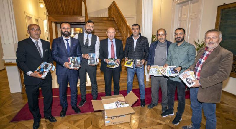 SEYYAR SATICILARDAN  KITAP BAGISI